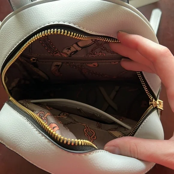 Mini Backpack - Picture 4 of 5